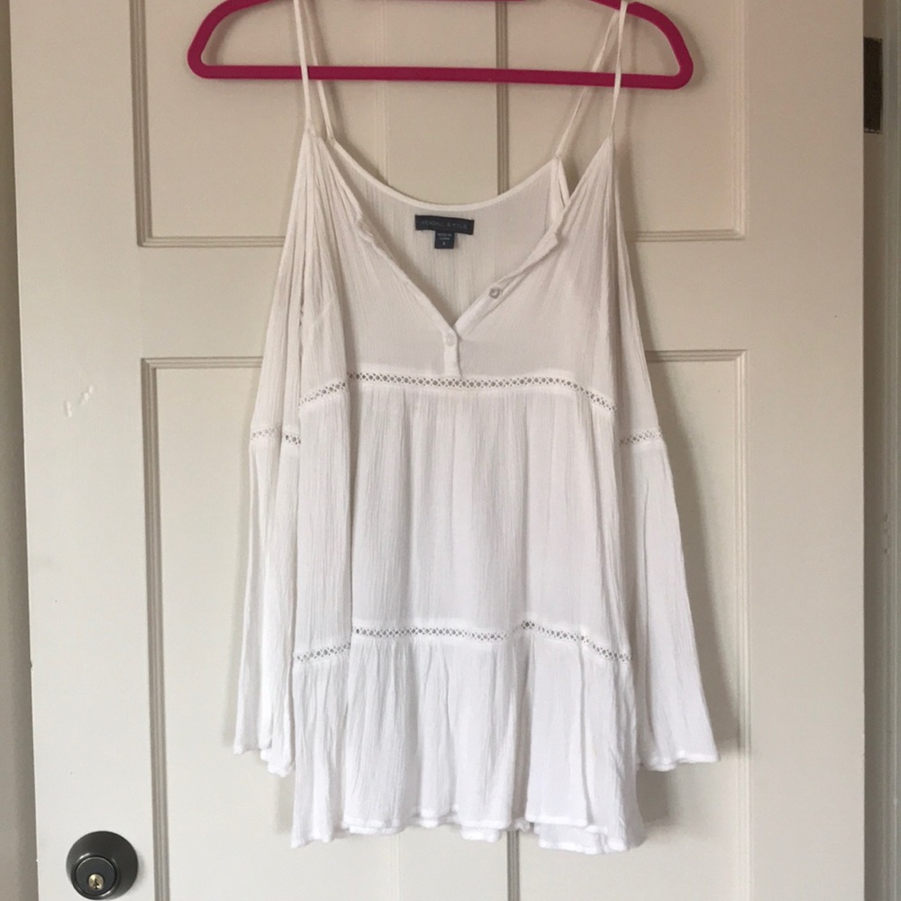 Adorable off the shoulder summer top! 💘